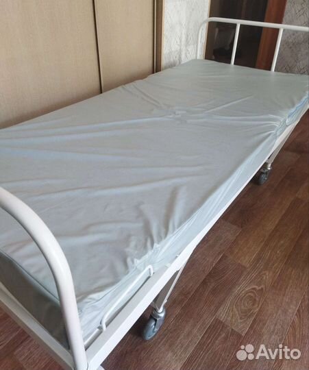 Кровать для лежачих больных бу