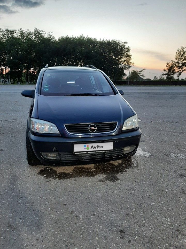 Opel Zafira: фото владельца