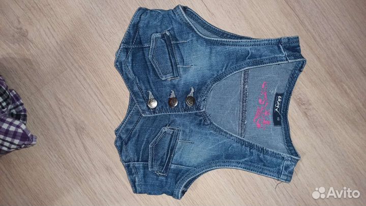 Жилетки джинсовые