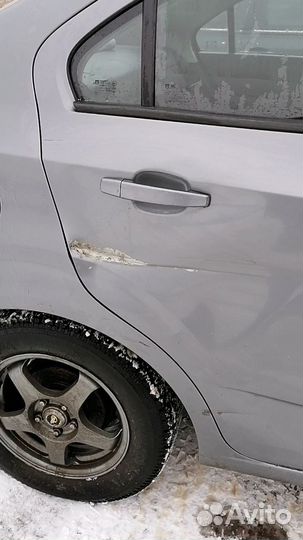 Правая задняя дверь на chevrolet aveo т 300