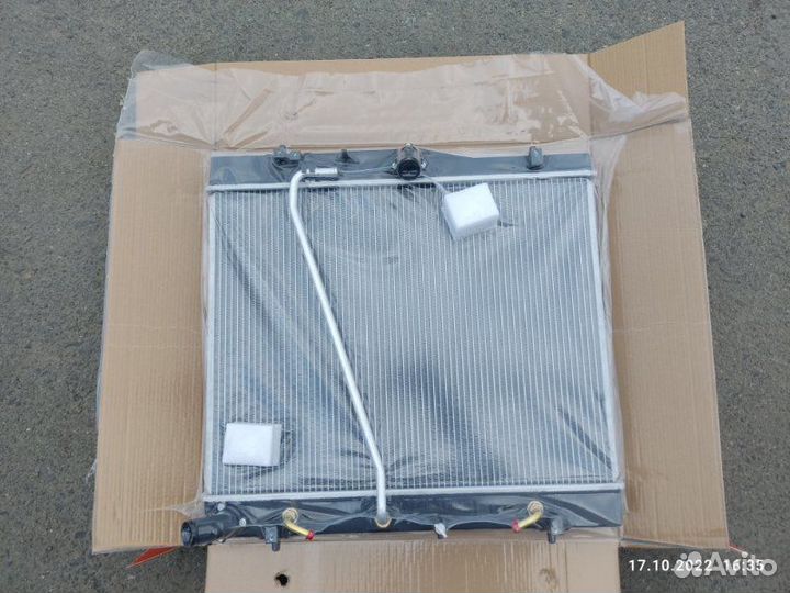 Радиатор охлаждения двигателя Toyota Hiace