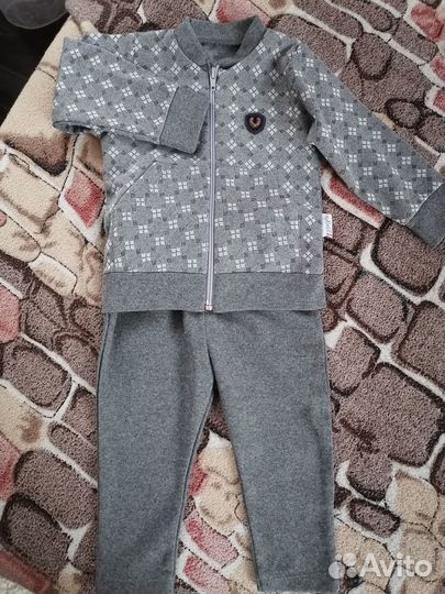 Костюм для мальчика новый 80