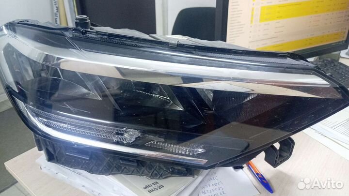 Фара volkswagen polo от 20г правая