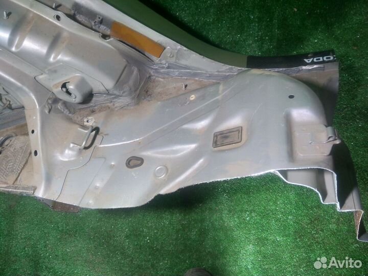 Заднее левое крыло четверть Skoda Fabia 1 2005