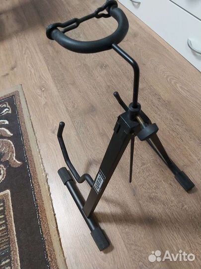 Стойка для гитары