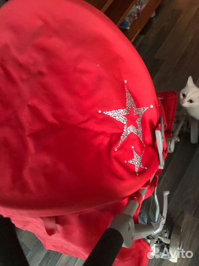 Прогулочная коляска трость