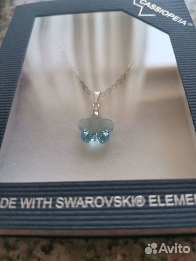 Подвеска на цепочке Swarovski