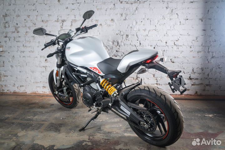 Ducati monster