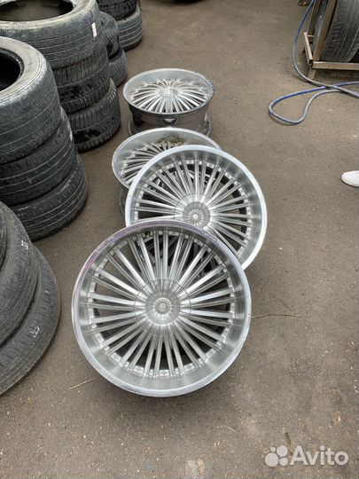 Литые диски R22 на cayenne