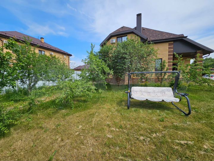 Дом 243 м² на участке 15 сот.