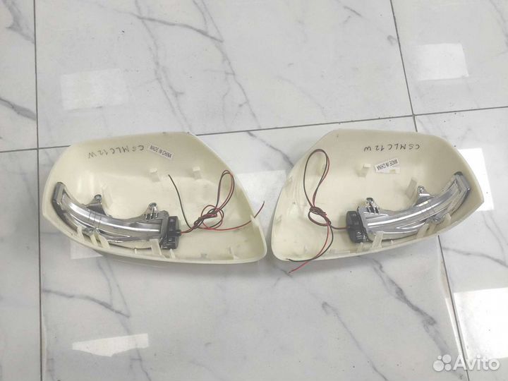 Накладки боковых зеркал Toyota Land Cruiser 200