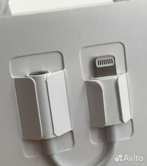 Адаптер Apple Lightning/выход 3,5 мм для наушников