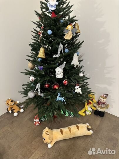 Елка искусственная