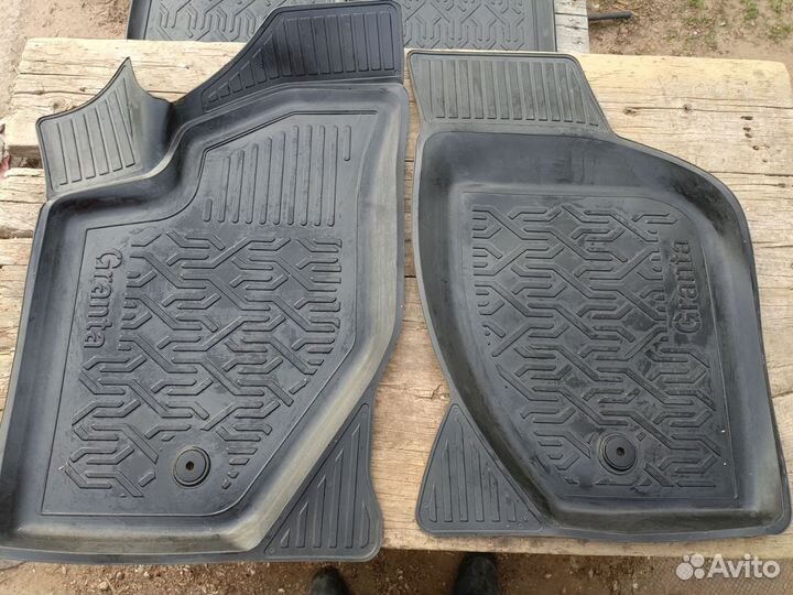 Коврики в салон и в багажник