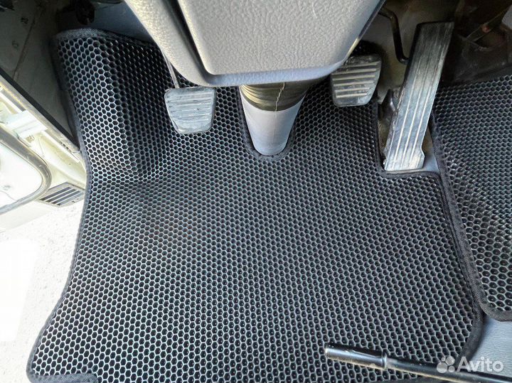 Ева Коврик на isuzu ELF mitsubishi canter fuso