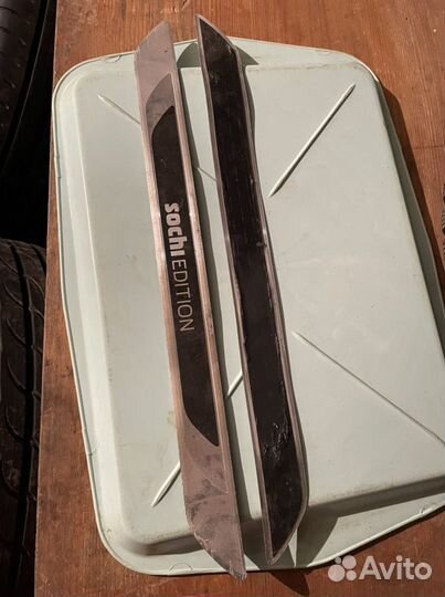 Накладки на пороги sochi edition на vw jetta