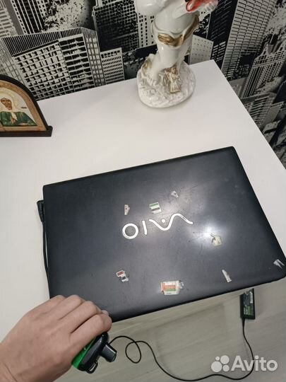 Ноутбук Sony Vaio i3 (vpcea3M1R1)