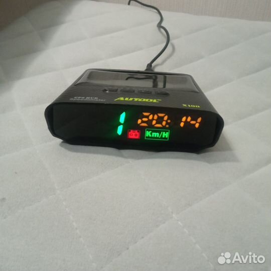 GPS указатель скорости. С часами и высотомером