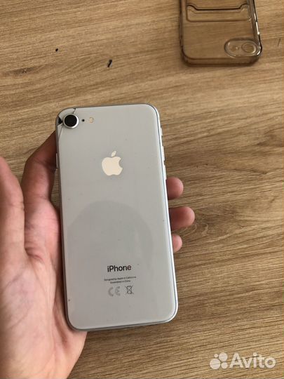 iPhone 8, 64 ГБ
