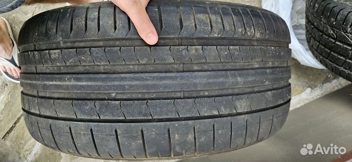 Pirelli P Zero 275/35 R21