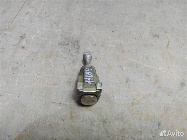 Личинка замка двери от Skoda Fabia 1999-2006