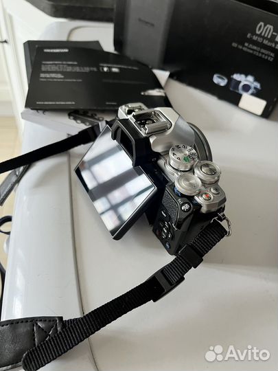 Olympus om d e m10 mark iii +2 обьектива