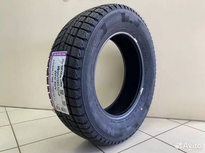 Nexen Winguard Ice Plus 215/65 R16