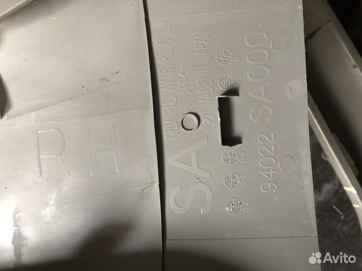 Subaru forester sg5 пластик центральной стойки