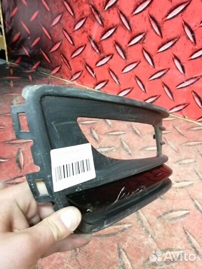 Облицовка решетки правая птф Volkswagen Polo