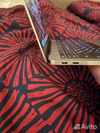 Apple MacBook Pro 13 2017 /512gb