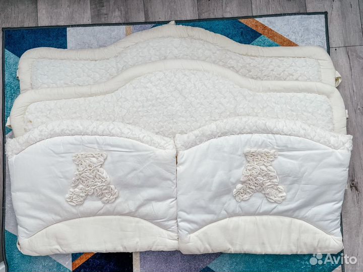 Бортики в кроватку