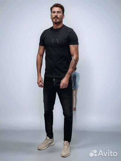 Черная приталенная футболка Armani