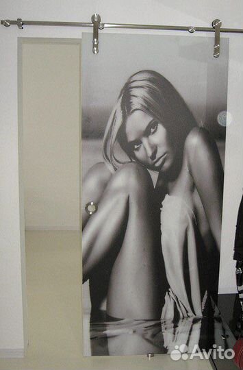 Стеклянные двери из закаленного стекла