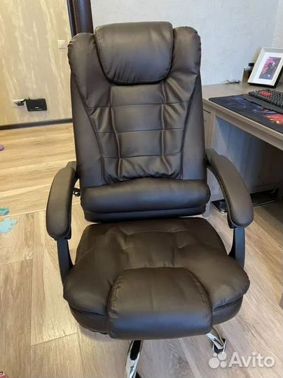Компьютерное офисное кресло с массажем (новые)