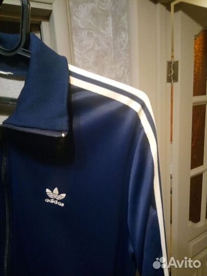 Олимпийка Adidas строгий