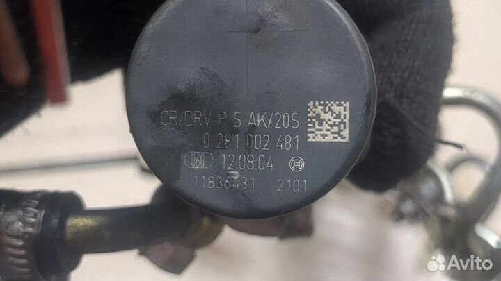 Рампа топливная BMW 3 E46, 2004