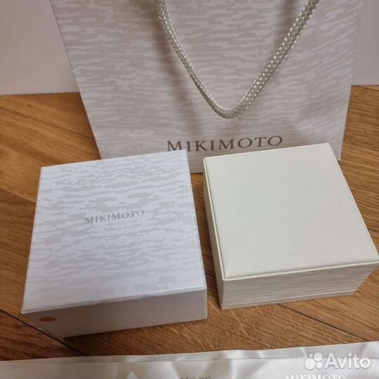 Коробка Mikimoto для кольца