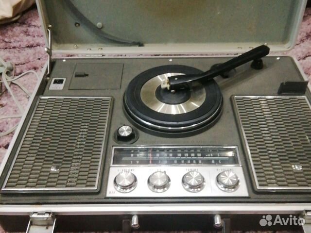 Виниловый проигрыватель National SG-725