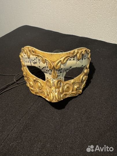 Венецианская маска