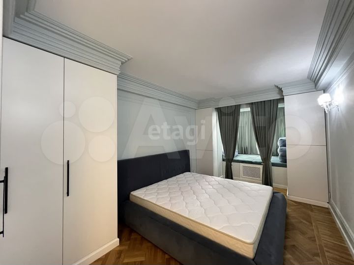 3-к. квартира, 103 м², 5/9 эт.