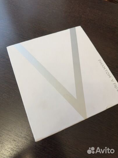 TECNO Phantom V Flip, 8/256 ГБ