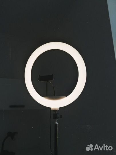 Кольцевая лампа 26 см со штативом
