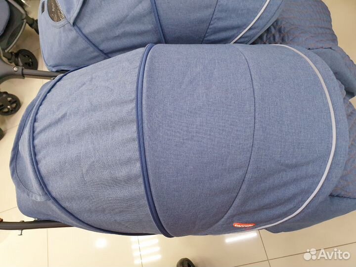 Коляска для двойни Carrello Connect