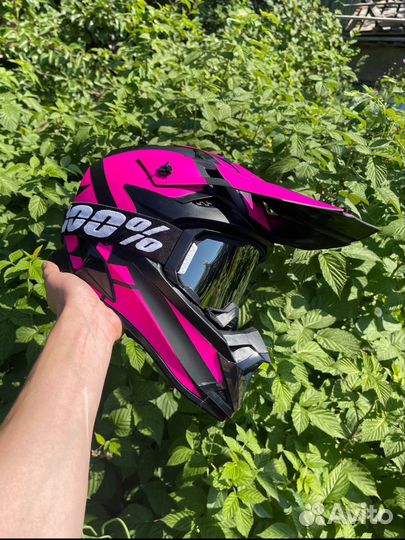 Кроссовый шлем новый