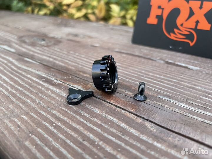 Гайка для вилки FOX QR 15 Geared Cam and Hardware