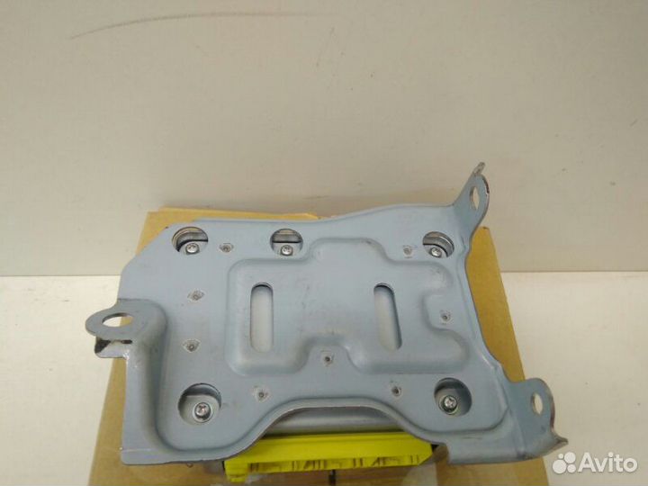 Блок управления airbag передний Lexus Lx 2