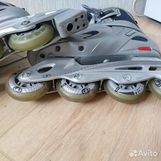Роликовые коньки женские в отличном состоянии