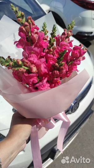 Букеты из сезонных цветов