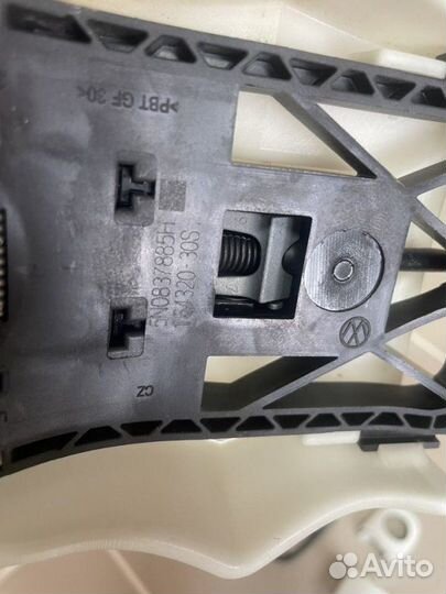 Ручка двери передняя левая Skoda Rapid 2