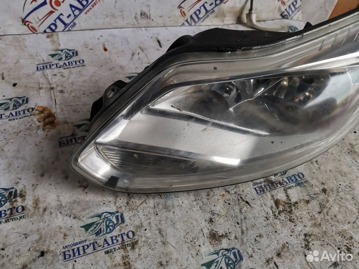 Фара левая на запчасти Ford Focus 3